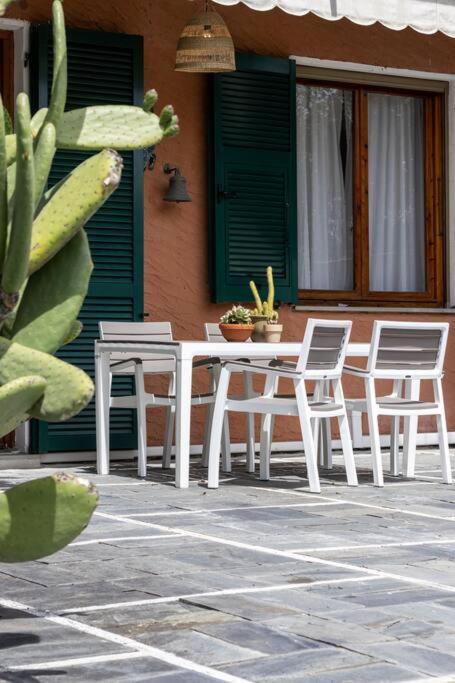 Il Giardino Tra Cielo E Mare Apartment ปอร์โตเวเนเร ภายนอก รูปภาพ